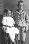 Min far Ivan och faster Ingrid i unga dar.